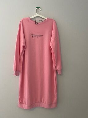 Pink Sweatshirt Dress – Cozy & Cute!